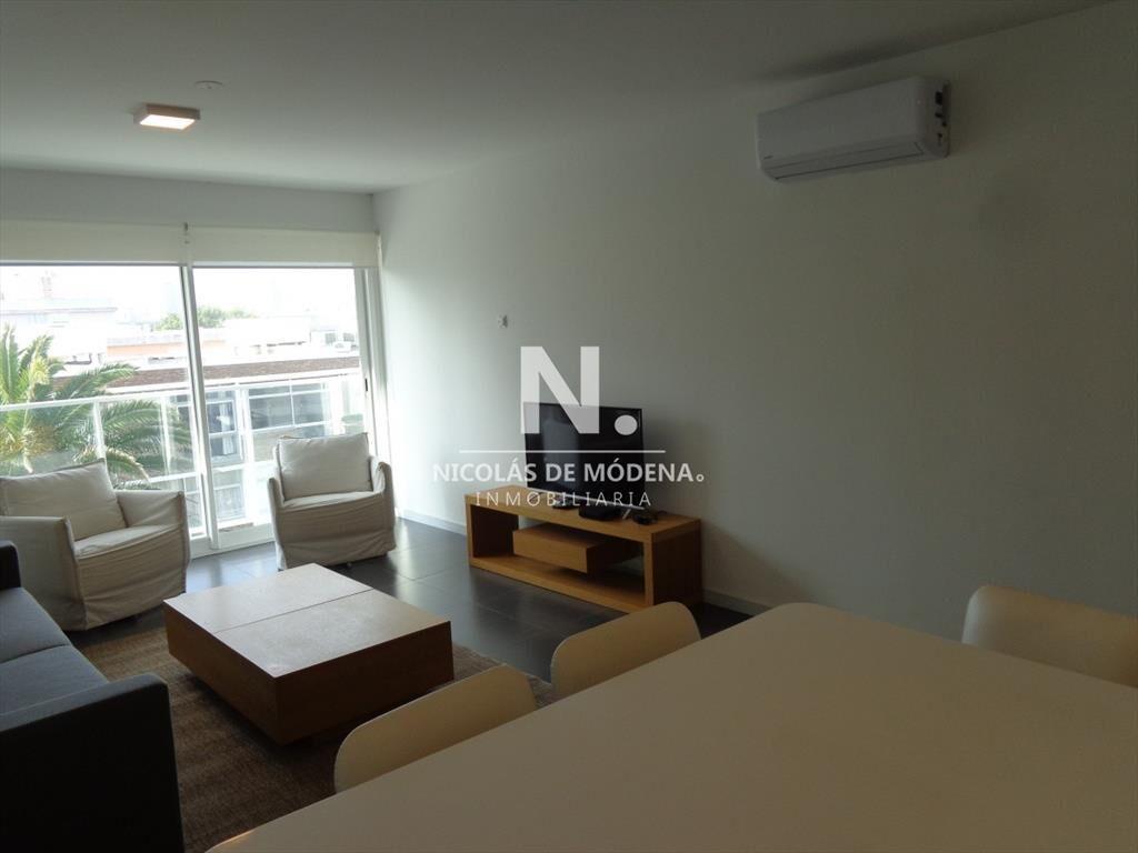 Apartamento en venta de 2 dormitorios, Edif. Del