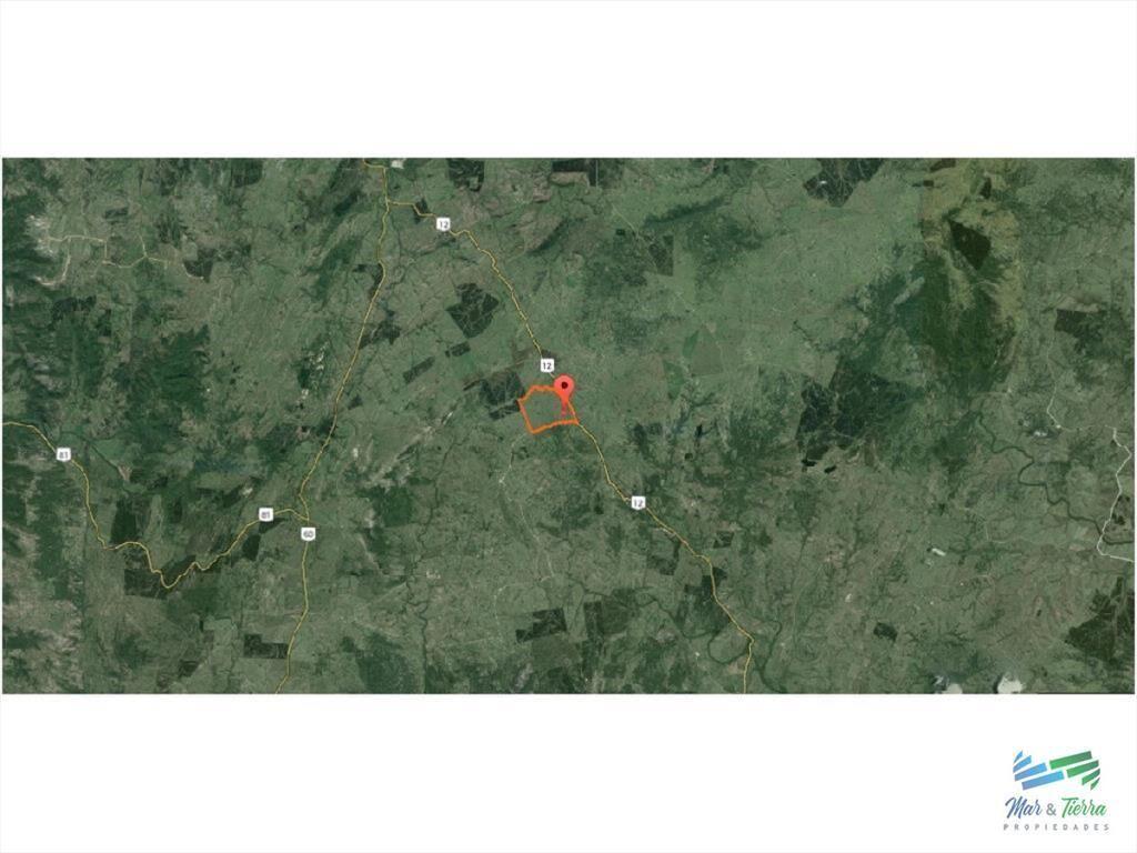 BAJO DE PRECIO...Campo sobre R.12 y a menos de 1