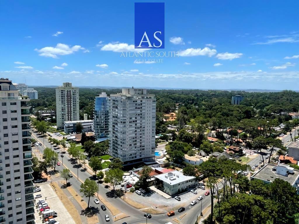 Apartamento mdoerno 2 dormitorios piso alto bajos