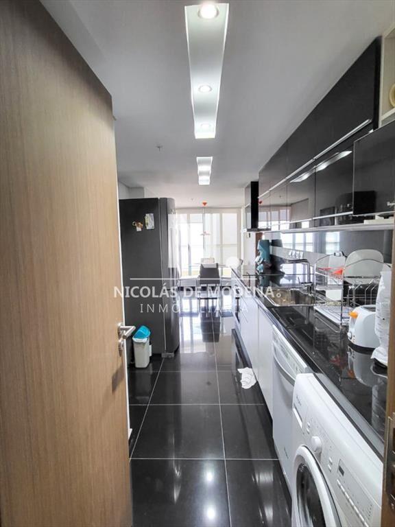 Apartamento en venta, 3 dormitorios en playa del