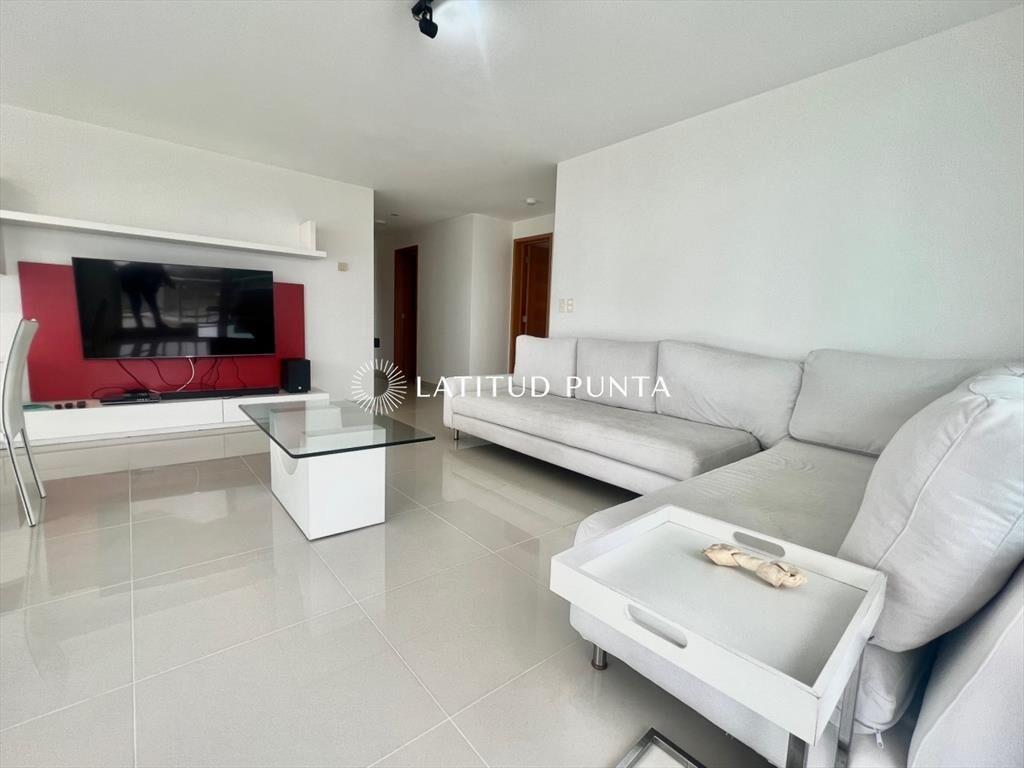Mansa, apartamento de 3 dormitorios más