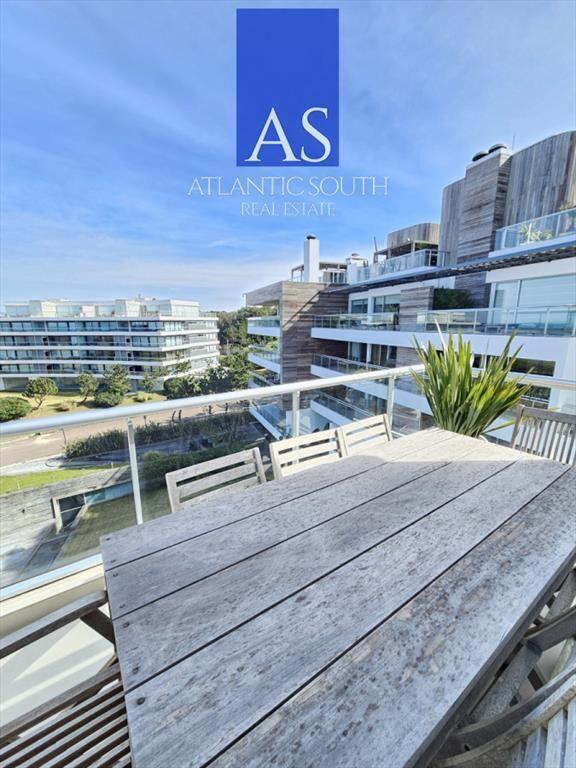 DEpartamento Planta de categoría en Playa Brava