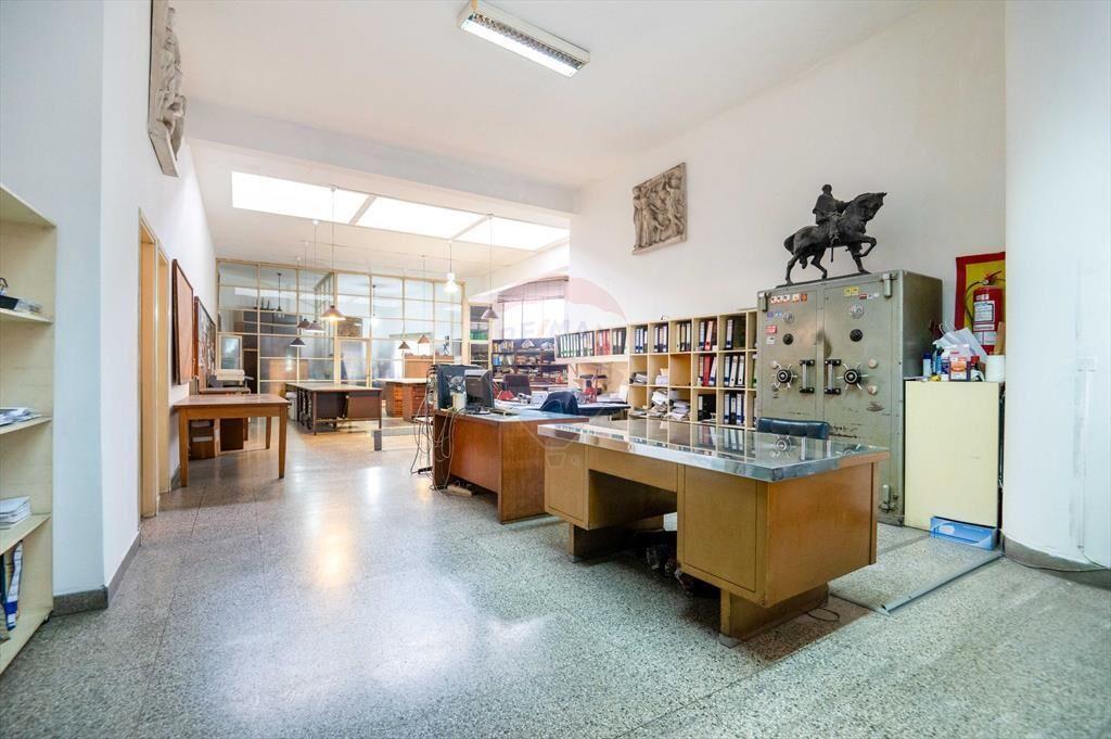 ALQUILER LOCAL COMERCIAL AVENIDA LIBERTADOR CENTRO