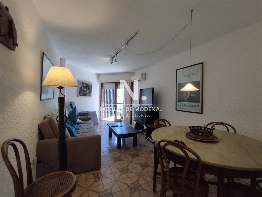 Departamento de dos dormitorios en venta en Punta del Este