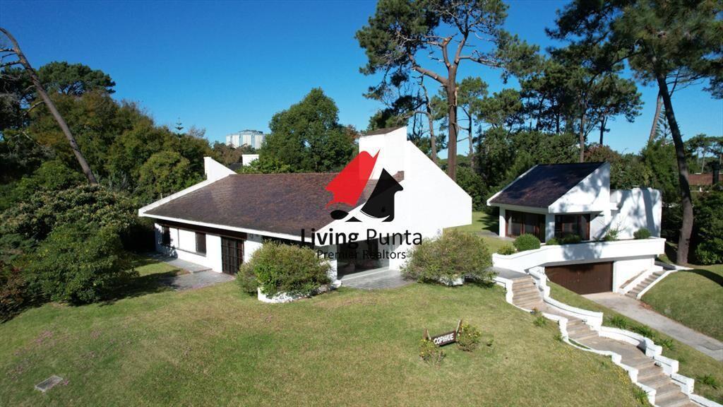 Casa en venta en Lugano, Punta del este, 3 y
