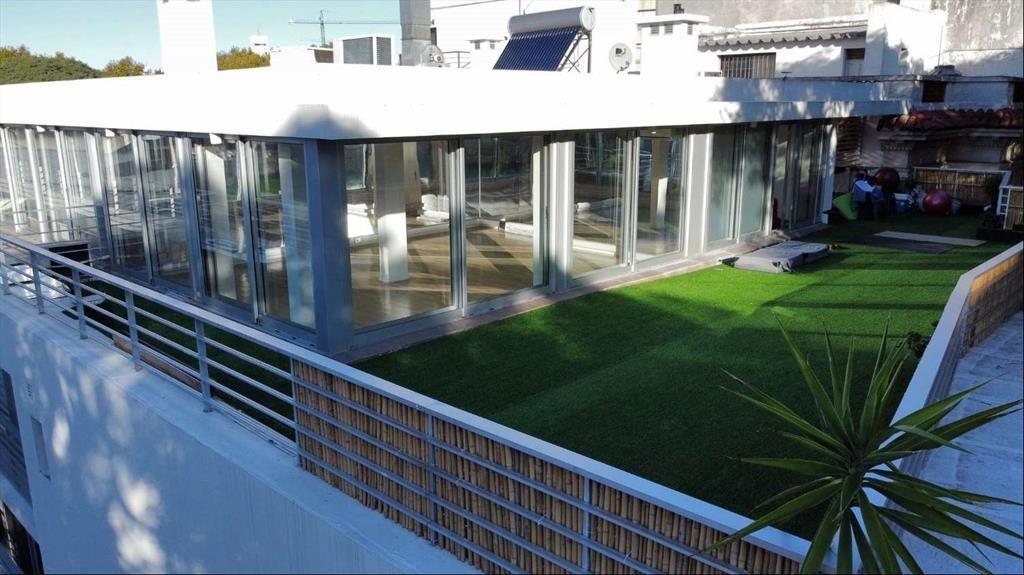 VENTA DE OFICINA SOBRE BV ARTIGAS 156 M2 CON 3 GARAJES