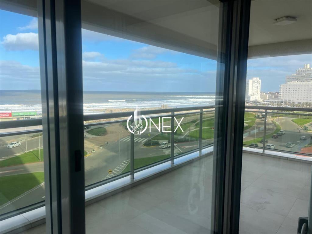 Venta apartamento de 3 dormitorios en suite más