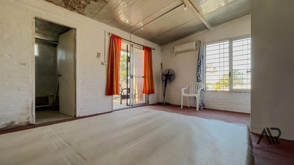 Venta Terreno mas 3 propiedades c/ cochera en Bello Hori...
