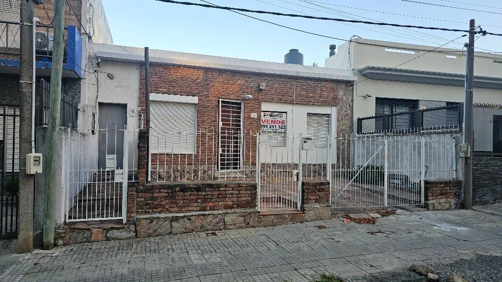 Terreno 425 m2 en Luciano Romero y José Batlle y Ordoñez