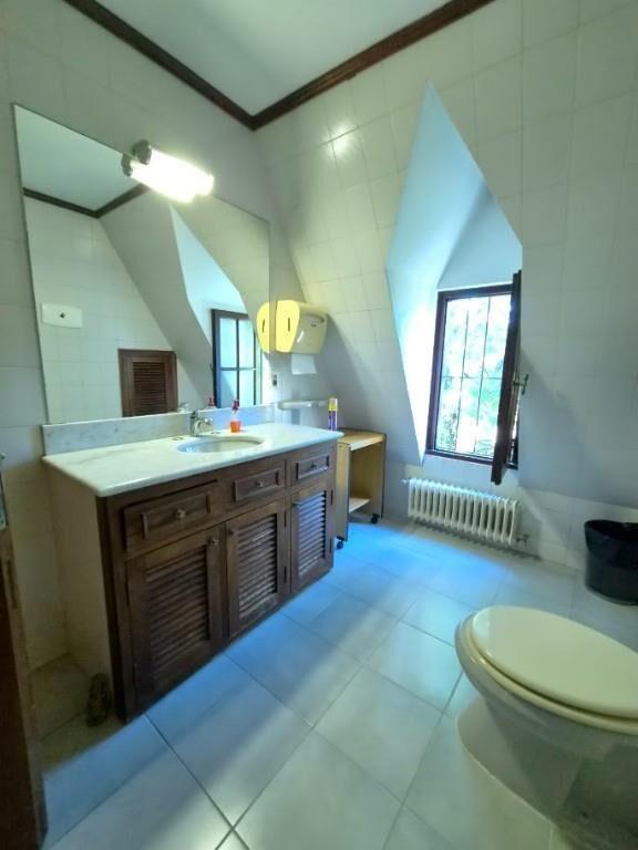 Casa, Padrón Único, Terreno 816, Construidos 560. 2 Plantas