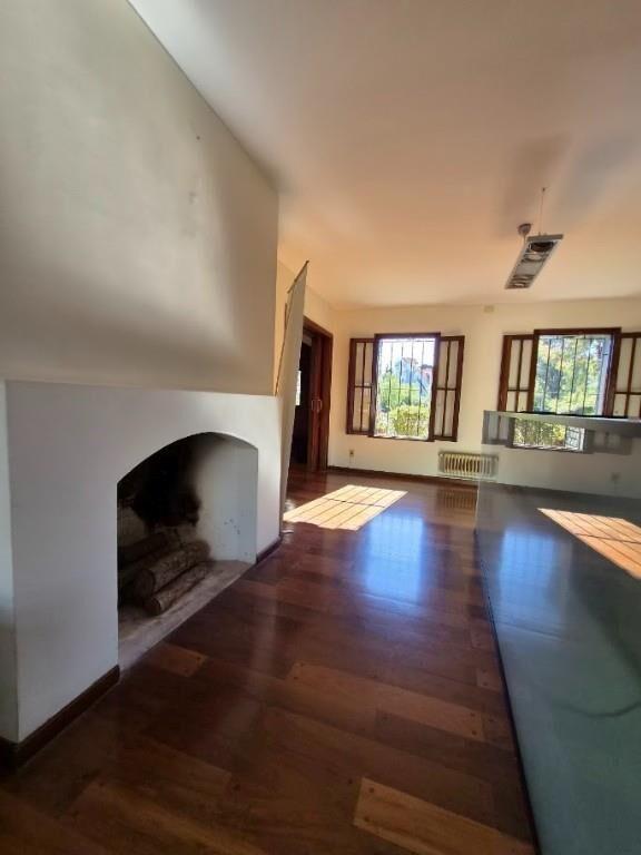 Casa, Padrón Único, Terreno 816, Construidos 560. 2 Plantas