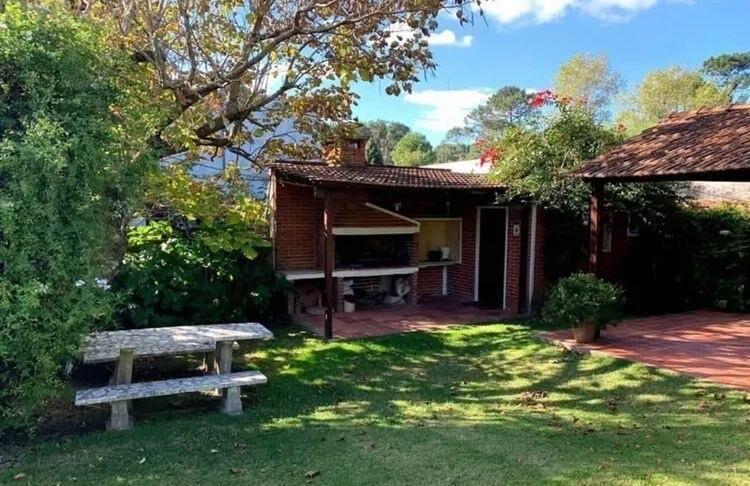 SUSENA INVERSIONES VENDE MANSION 1300 M2