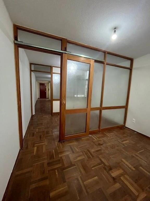 Torre Uruguay. Piso alto. Reciclada!