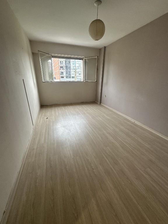 VENTA APARTAMENTO SOBRE AV. ITALIA