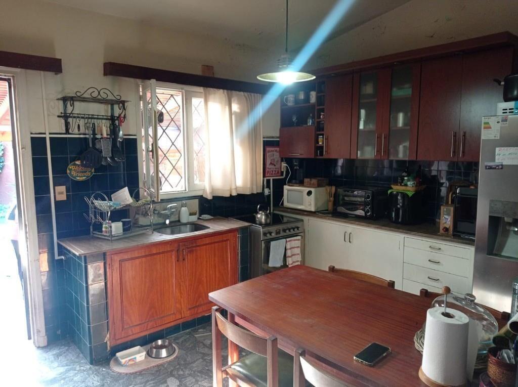 IMPERIAL VENDE.. CASA DOS DORMITORIOS , FONDO Y GRAN COCHERA