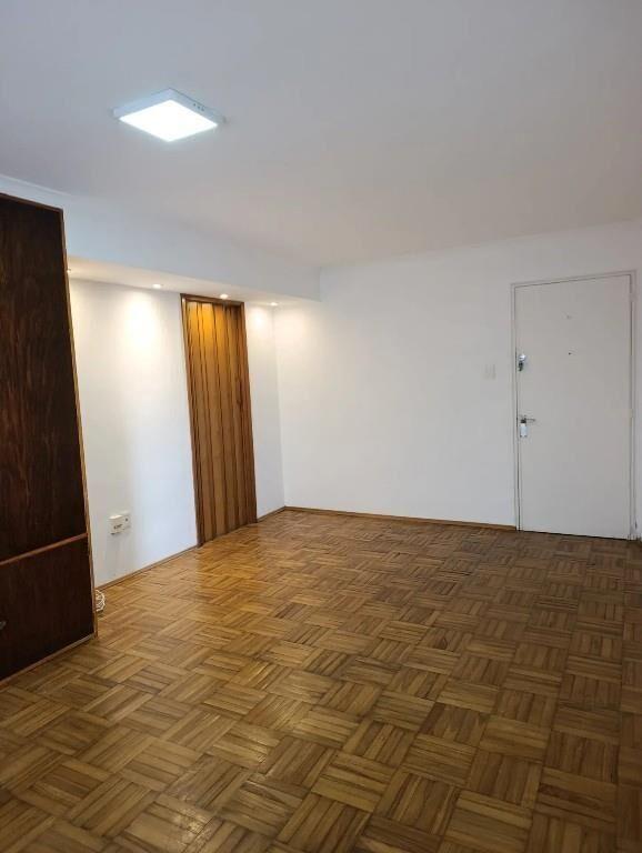 Se alquila Apto zona Cordon, 1 Dormitorio, calle Guayabos