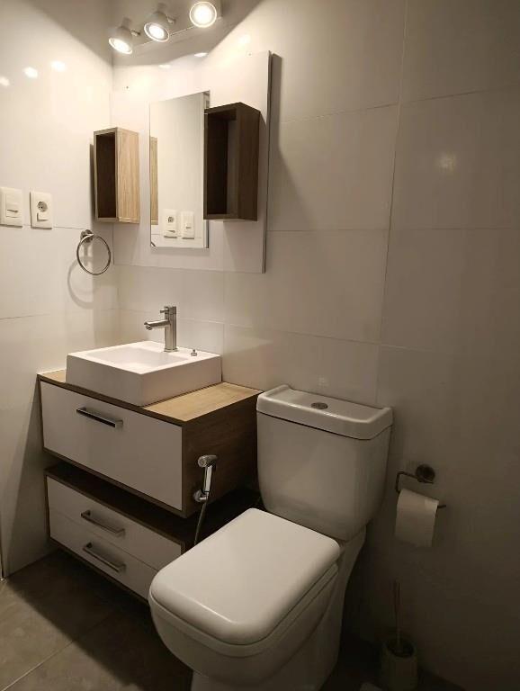 Se alquila Apto zona Cordon, 1 Dormitorio, calle Guayabos