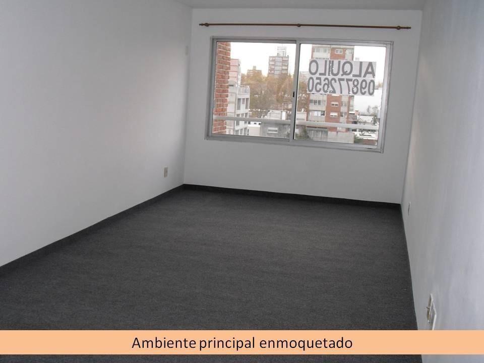 Alquiler Monoambiente Pocitos Plac.Ellauri cocina y terraza