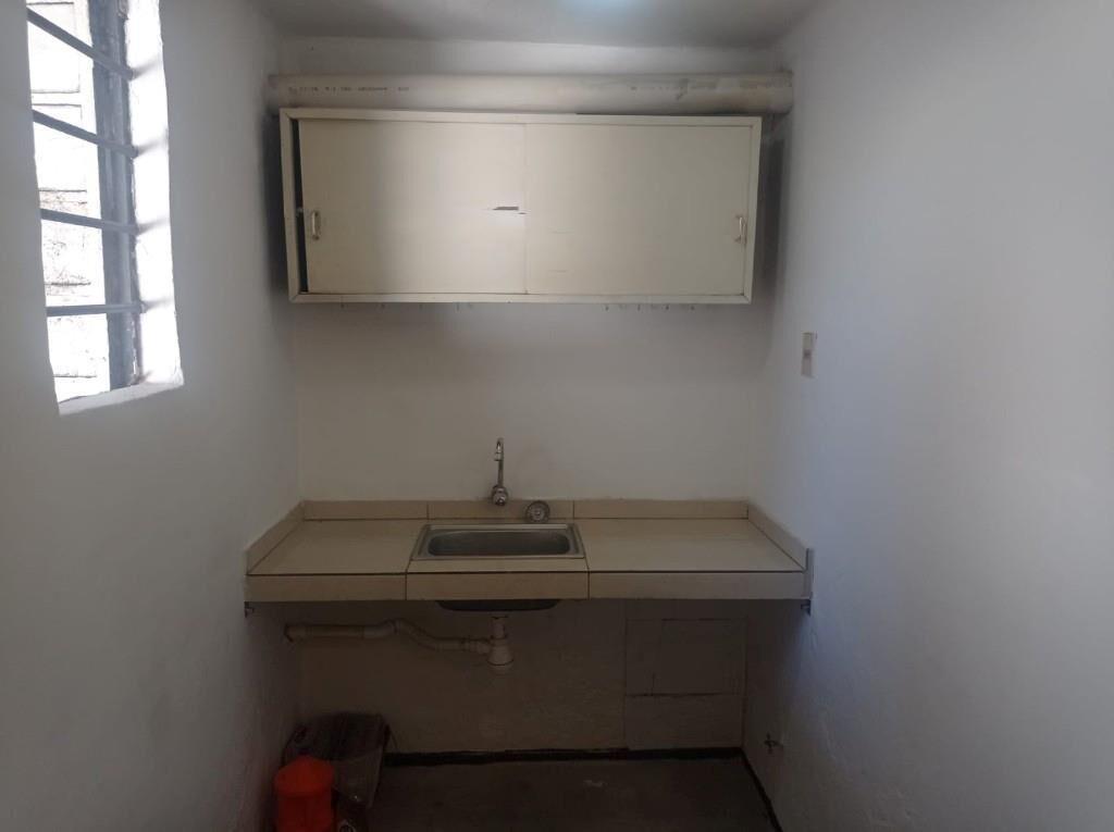 LOCAL COMERCIAL CON VIVIENDA