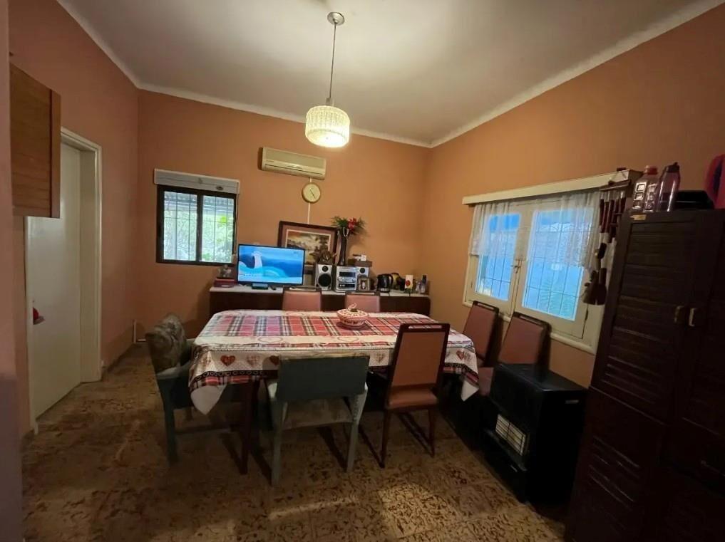 VENDE CASA MALVIN 3 DORMITORIOS 2 BAÑOS