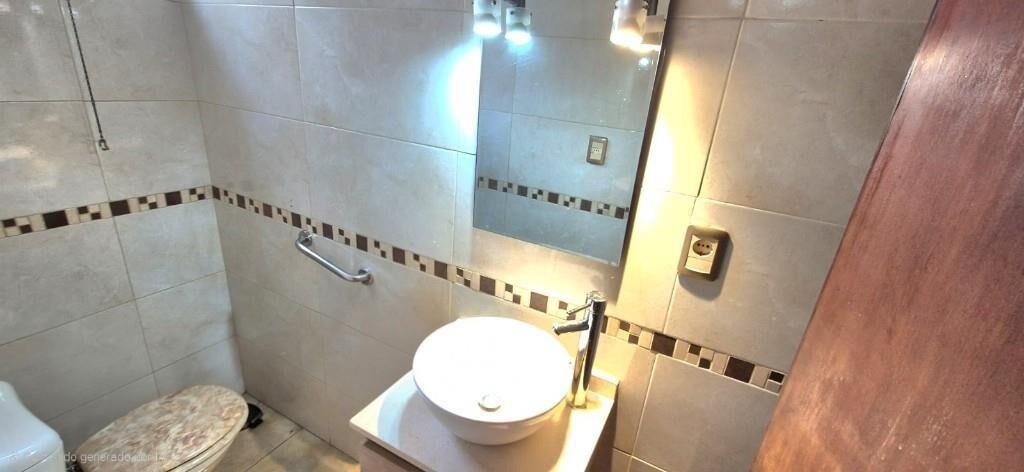 VENTA CASA 4 DORMITORIOS EN LA BLANQUEADA