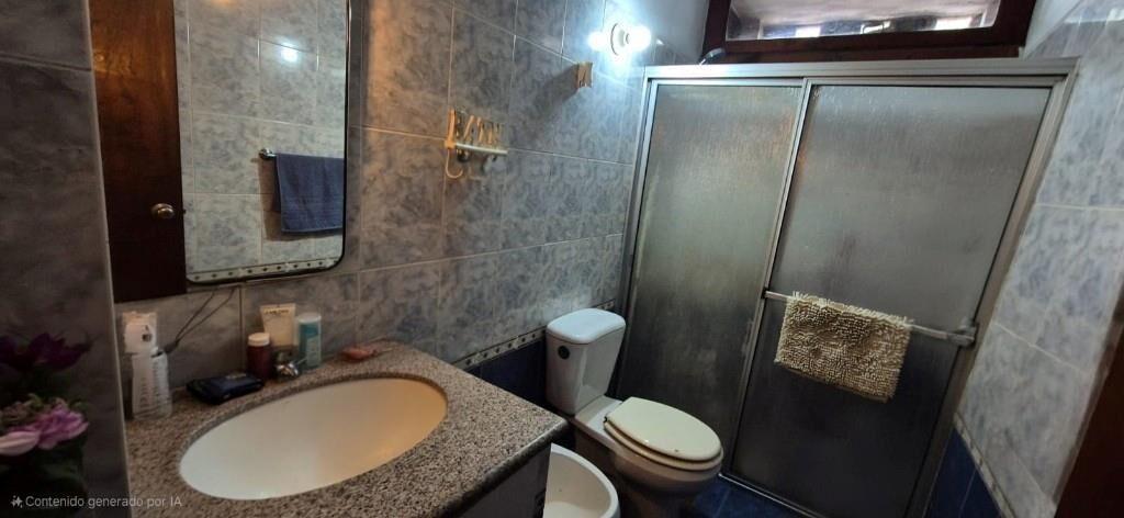 VENTA CASA 4 DORMITORIOS EN LA BLANQUEADA