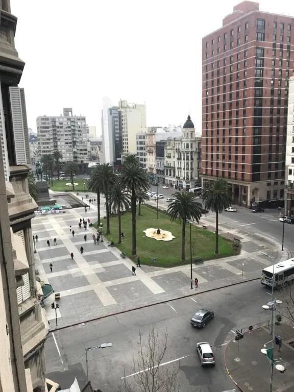 Se Alquila Apto Amueblado 1 Dorm Palacio Salvo, Vista a Av.