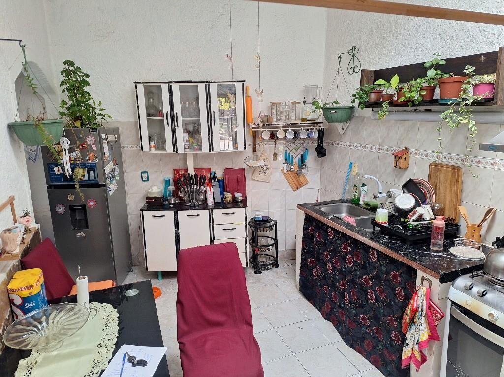 Colon, Venta 2 dor y demas .Planchada entrada vehicular pati
