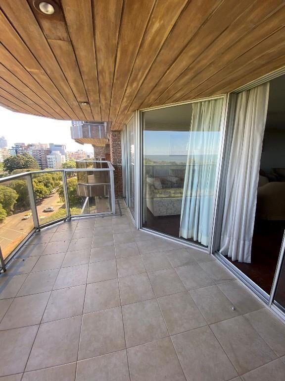 Venta! Sensacional y unico apto 3 dormitorios,2 garajes,Golf