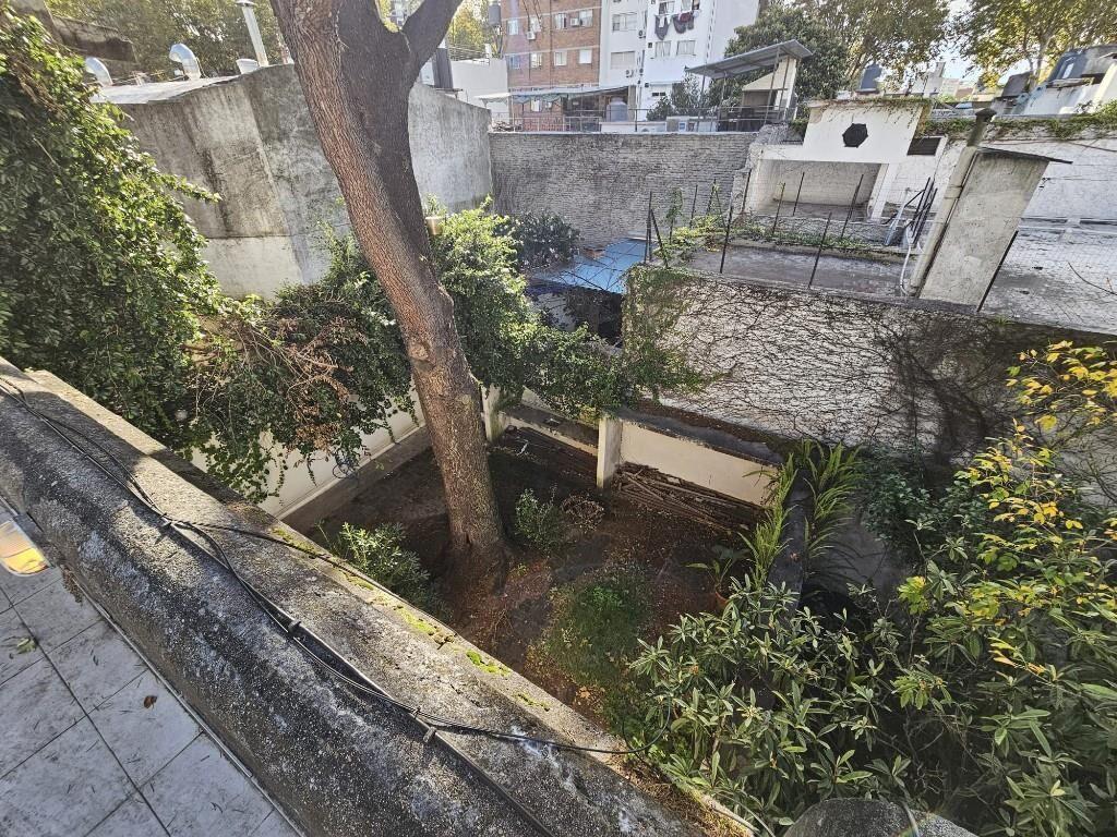 GRAN RESIDENCIA DE ESTILO, IMPECABLE. EN CORDÓN SUR. JOYA !
