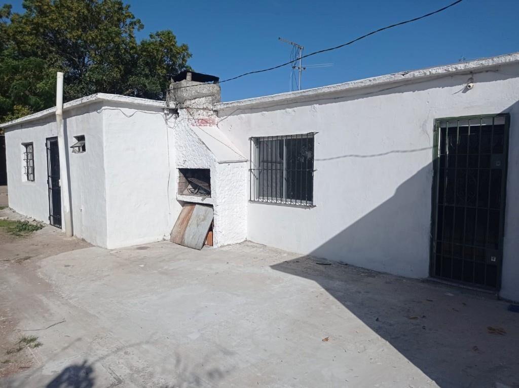 IMPERIAL ALQUILA... APTO TIPO CASA 3 DORM Y COCHERA 2 VEHIC.