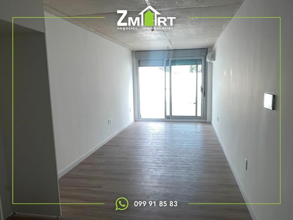 Estrene Monoambiente Con Cochera y Patio Con Parrillero