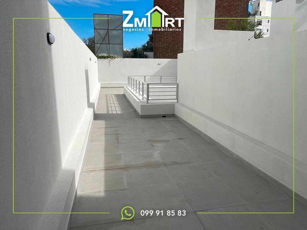 Estrene Monoambiente Con Cochera y Patio Con Parrillero