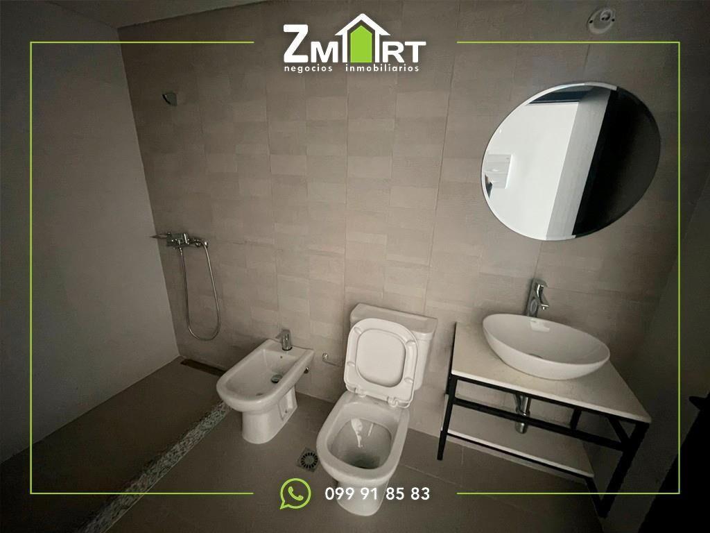 Estrene Monoambiente Con Cochera y Patio Con Parrillero
