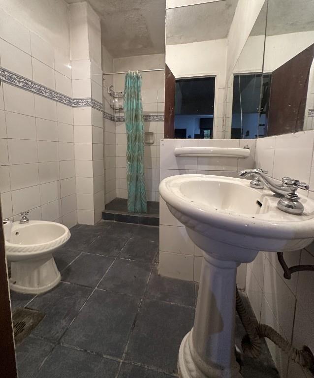 VENTA CASA DE 2 PLANTAS EN CAPURRO