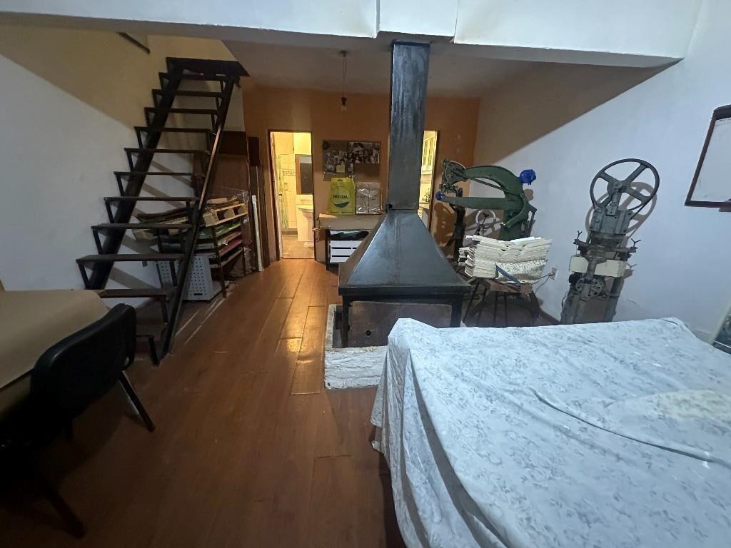 VENTA CASA DE 2 PLANTAS EN CAPURRO