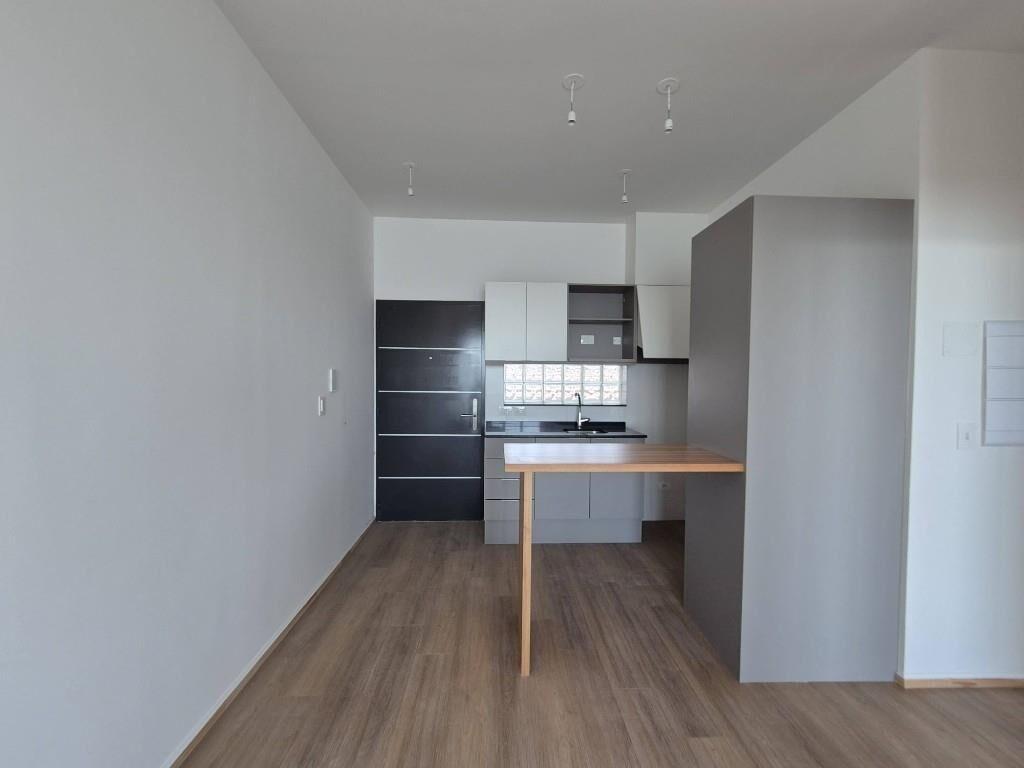 Apartamento En La Bahia, 3er Piso, Frente Al Mar, Garage