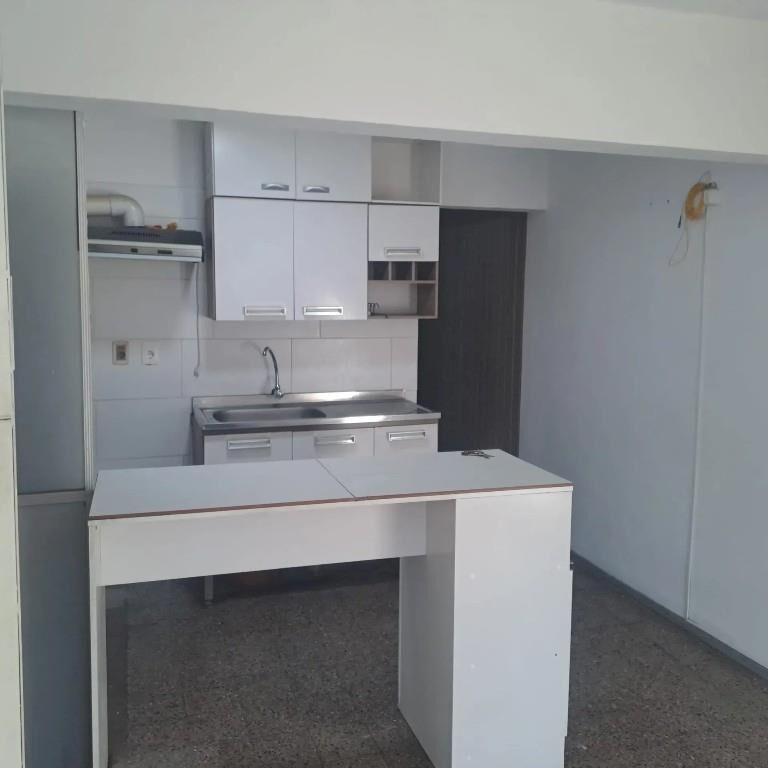 Se Alquila Cómodo Apto. De Dos Dormitorios, Centro Norte