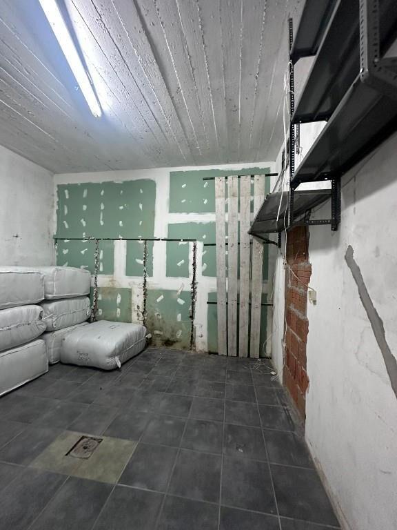 Local comercial y depósito en Barrio Reus