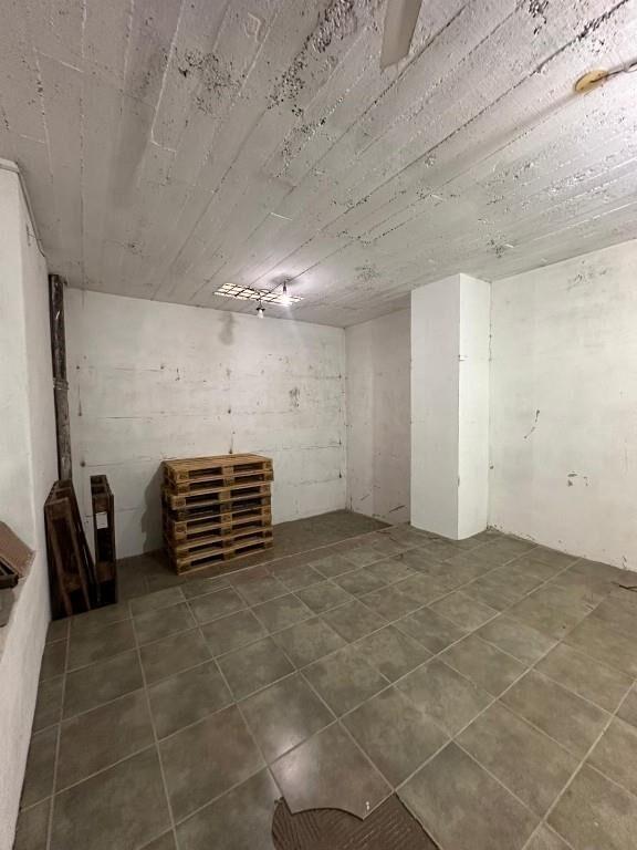Local comercial y depósito en Barrio Reus