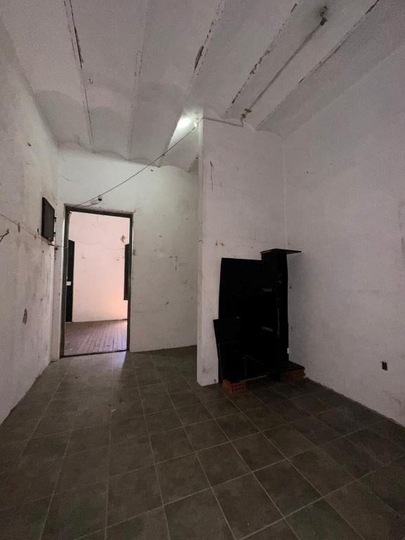 Local comercial y depósito en Barrio Reus