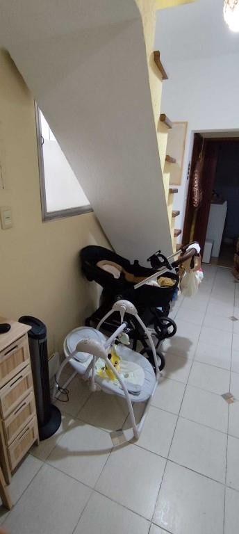 APTO. TIPO CASITA IMPECABLE !! 2 DORM. ESTUFA A LEÑA!!!