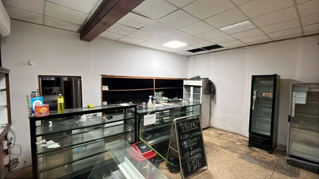 * 3 CRUCES NICARAGUA 2412 LOCAL 295 m2 EX PANADERIA