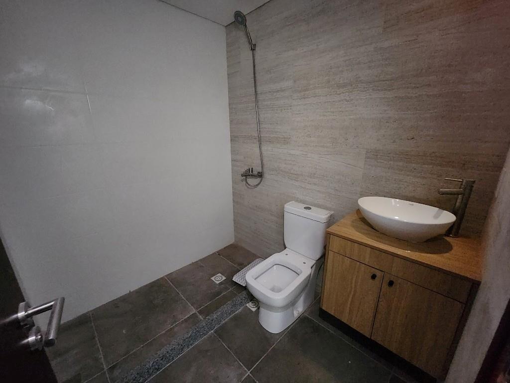 CASA A ESTRENAR!! AMPLIO TERRENO!!