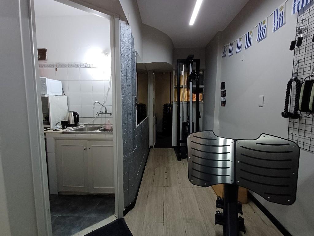 Local comercial en Pocitos con renta vigente, 95 m², - VL100