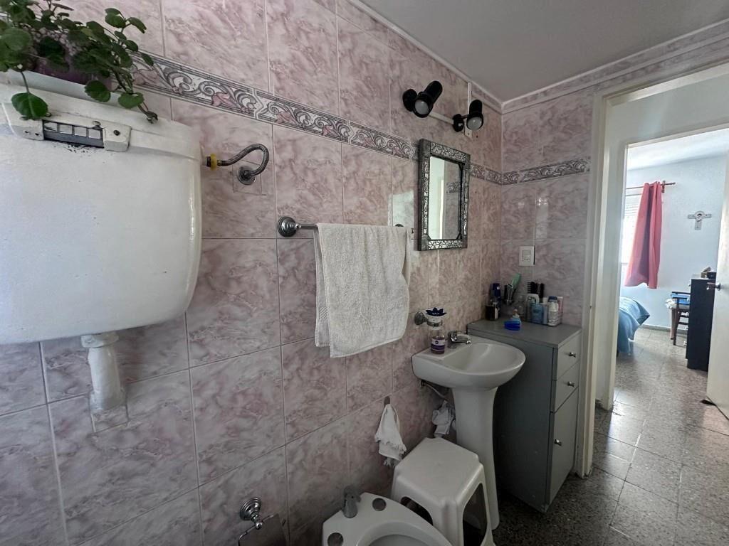 Venta Apartamento 2 Dormitorios En Villa Española (nuda Prop