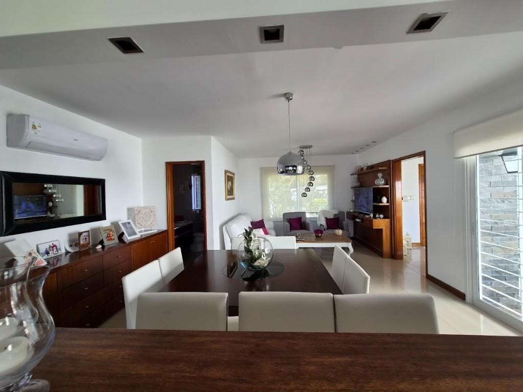 Casa moderna, pronta para entrar