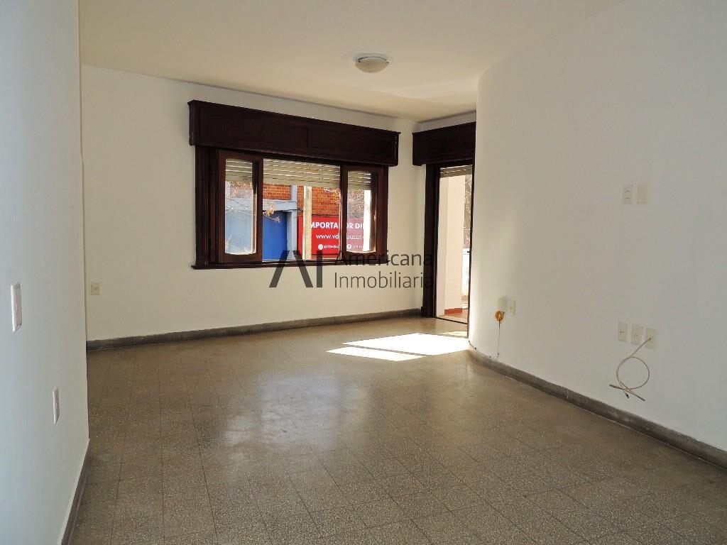 Apto. Tipo Casa | Dos Dormitorios | Sólida Construcción.