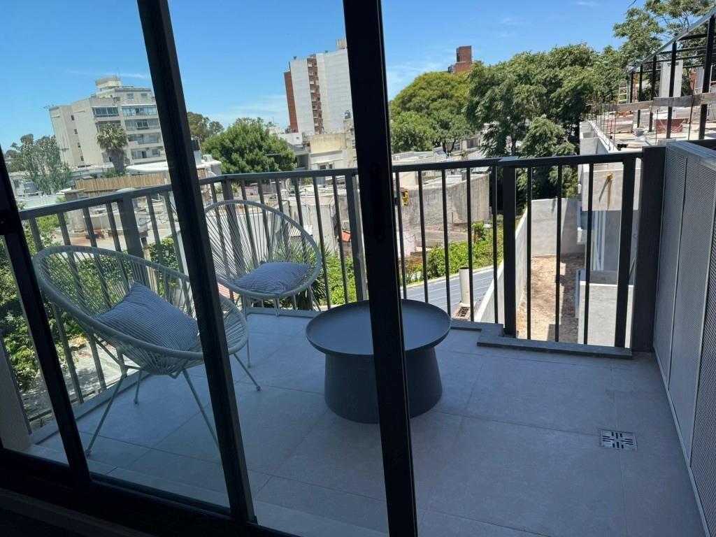 VENTA - PARQUE BATLLE - A ESTRENAR! 2 DORM + TERRAZA