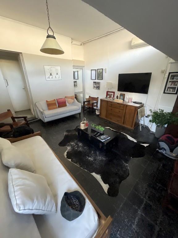 VENTA CASA 5 DORMITORIOS Y GARAJE
